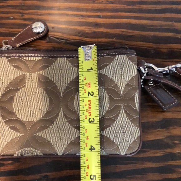 COACH Brown Leather Tan Canvas Jacquard Signature C Wristlet - Picture 4 of 8